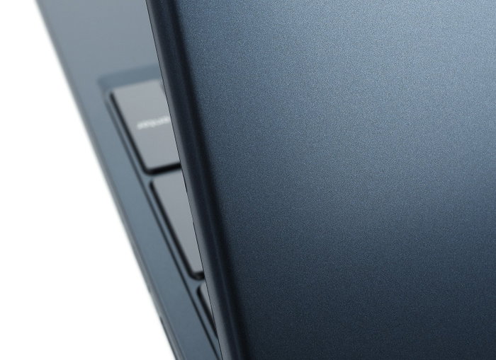 Lenovo Ideapad Slim 3-15 Core i5-13420H 24GB 512GB WUXGA Cosmic Blue