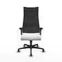 Sillón Albacete con mecanismo Sincro tapizada con Tela color Blanco y malla color Negro. Equipado con Base nailon negra, Brazos 1D y Ruedas 65 mm parqué