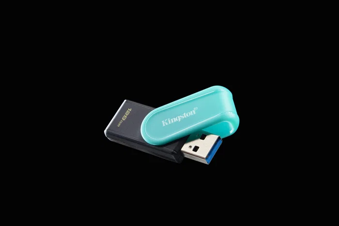 Kingston DataTraveler Exodia S 128GB - Pendrive USB 3.2 Gen 1 Tipo A con Tapa Giratoria, Negro Turquesa, Almacenamiento para PC, Mac, Linux y ChromeOS