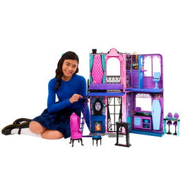 Monster High Hotel Buuuutique JBF16 Mattel Muñecas con 5 zonas de juego y 13 accesorios