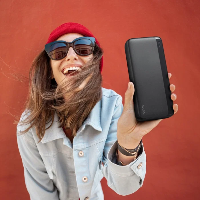 NGS QUIZ 20 Batería Externa 20000 mAh con Carga Rápida 22.5W Power Delivery, Pantalla LED, 2 Puertos USB-C, Color Negro
