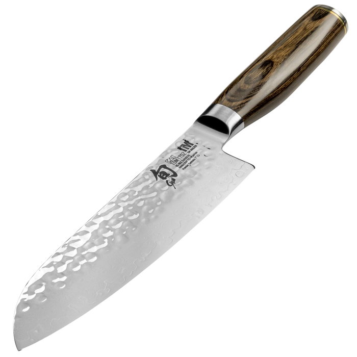 Kai Shun Premier Santoku de 18 cm con mango de nogal y hoja de Damascus de 32 capas. Kai Shun Premier Santoku de 18 cm con mango de nogal y hoja de Damascus de 32 capas.