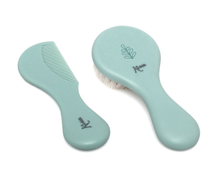 KioKids Set Peine y Cepillo Cerdas Naturales Colección Petits Moments Verde Salvia +0 Meses