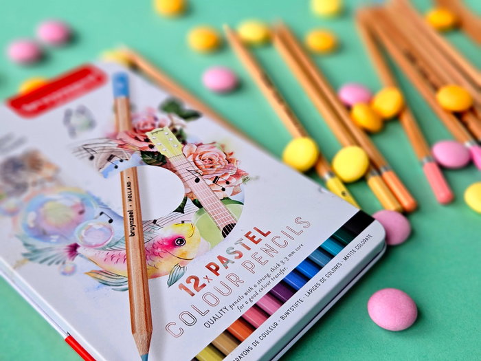 Estuche metálico de Lápices de colores Bruynzeel Expression tonos pastel de 12 artículos