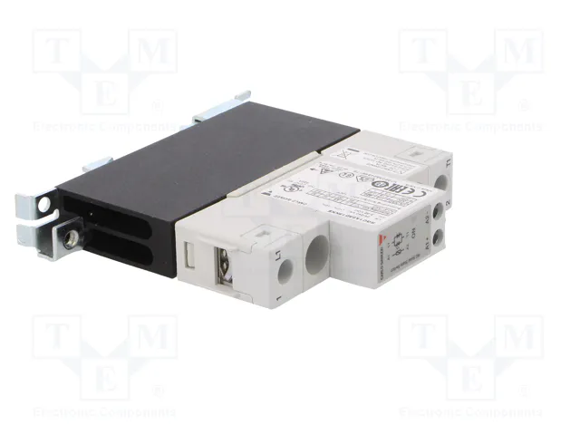 CARLO GAVAZZI RGC1A23D15KKE Relé de semiconductor 20A 24-240VAC CARLO GAVAZZI RGC1A23D15KKE Relé de semiconductor 20A 24-240VAC