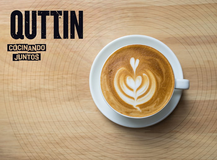 Quttin Cafetera de Aluminio para 6 Servicios con Base de Madera (6 Unidades)