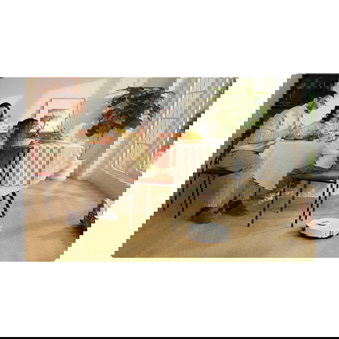 Roborock S8 MaxV Ultra Robot Aspirador y Fregador con Base de Autovaciado y Conexión de Agua, Blanco, 10000 Pa Succión, LiDAR, Detección de Obstáculos por Cámara, 5200 mAh, 180 Min