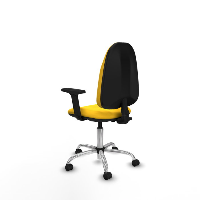 Silla de oficina Algarra con mecanismo Contacto permanente básico tapizada con Similpiel color Amarillo. Equipada con Base cromada, Brazos 2D y Ruedas de parqué