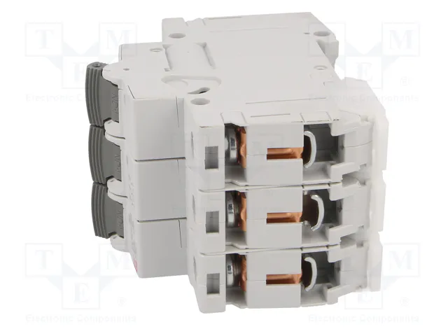 ETI POLAM Interruptor magnetotérmico ETIMAT P10 3P B16 16A 10kA ETI POLAM Interruptor magnetotérmico ETIMAT P10 3P B16 16A 10kA