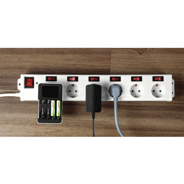 Hama Regleta de 6 Tomas con Interruptores Individuales y Protección contra Sobretensiones, Blanco Hama Regleta de 6 Tomas con Interruptores Individuales y Protección contra Sobretensiones, Blanco