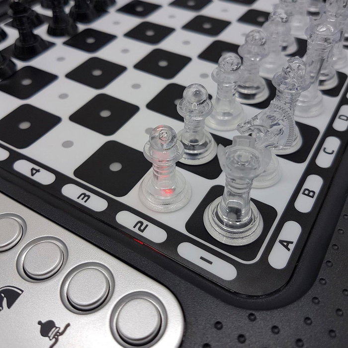 Lexibook Ajedrez Electrónico Chessman FX CG1335 – Juego de mesa con 64 niveles, para niños +7 años Lexibook Ajedrez Electrónico Chessman FX CG1335 – Juego de mesa con 64 niveles, para niños +7 años