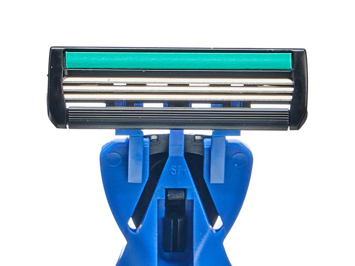 Berilo Maquinilla de Afeitar con 10 Recambios, 3 Hojas, Color Azul, Dimensiones 11x21x3 cm (Set de 24) Berilo Maquinilla de Afeitar con 10 Recambios, 3 Hojas, Color Azul, Dimensiones 11x21x3 cm (Set de 24)