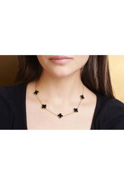 Heliophilia Silver Collar de Latón con Piedra de Circonita y Colgante Dorado, 45 cm