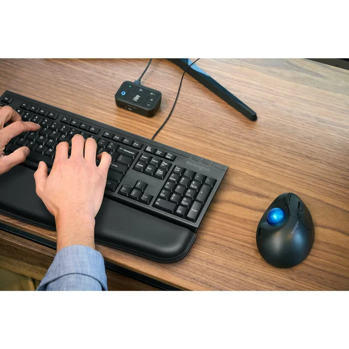 Kensington KB100 EQ Teclado Tamaño Completo USB-A Español Negro Kensington KB100 EQ Teclado Tamaño Completo USB-A Español Negro