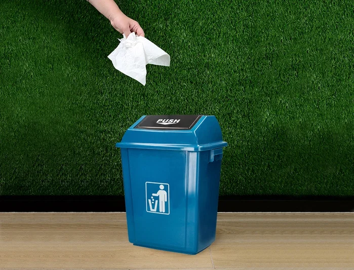 Q-connect Papelera Contenedor Plástico con Tapa de Balancín 20 Litros Azul 340x240x450 mm