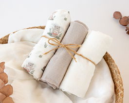 KioKids Set de 3 Muselinas de Bambú 70x70 cm - Gris, Blanco y Estampado Bosque - Viscosa de Bambú y Algodón para Bebé (+0 meses)