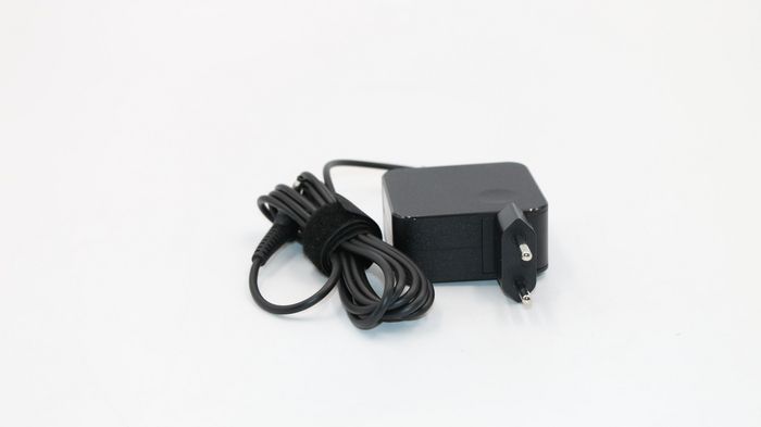 Lenovo Adaptador de corriente 45W, 20V, 2.25A, Negro Lenovo Adaptador de corriente 45W, 20V, 2.25A, Negro