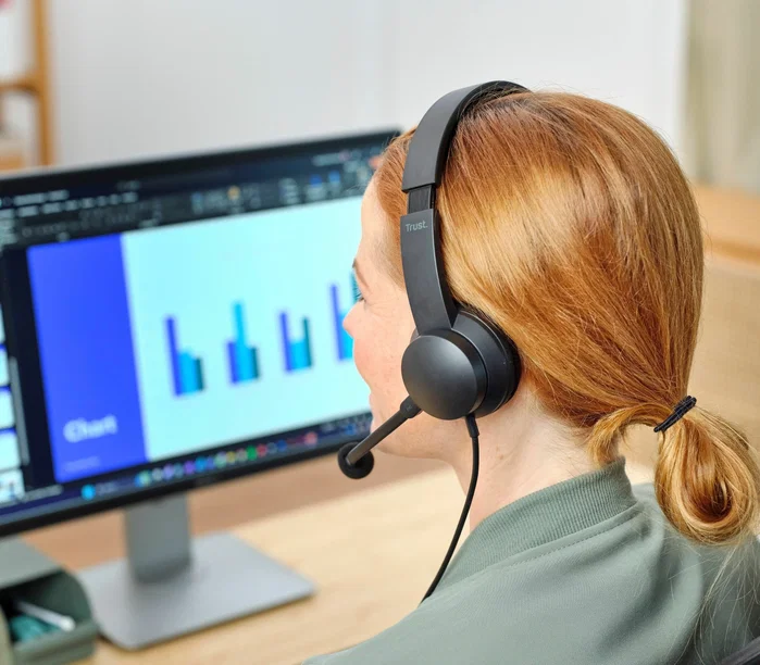 Trust HS-260 Auriculares USB con Micrófono con Cancelación de Ruido Negro Trust HS-260 Auriculares USB con Micrófono con Cancelación de Ruido Negro