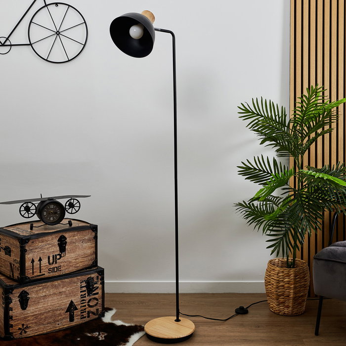 Home Deco Factory Lámpara de Pie Essentiel Metal Negro con Detalles de Madera Pantalla Orientable 145 cm Bombilla E27 no Incluida