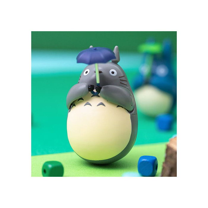 Semic Mi vecino Totoro Figura de fondo redondo Big Totoro with leaf