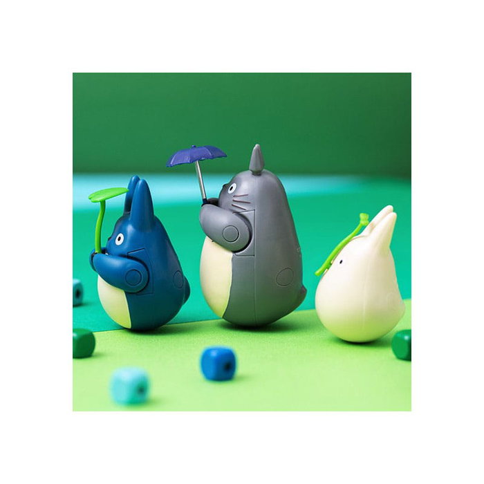 Semic Mi vecino Totoro Figura de fondo redondo Big Totoro with leaf