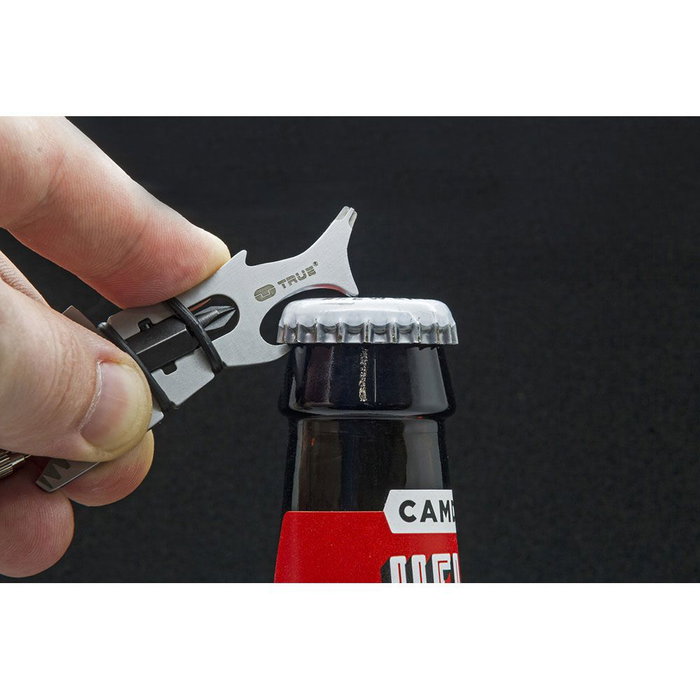 True Multiherramienta 12 en 1 Sharkey con 6 Destornilladores, Abrebotellas, Abrelatas, Sierra, Barra de Palanca y Lima - Herramienta Multiusos Compacta