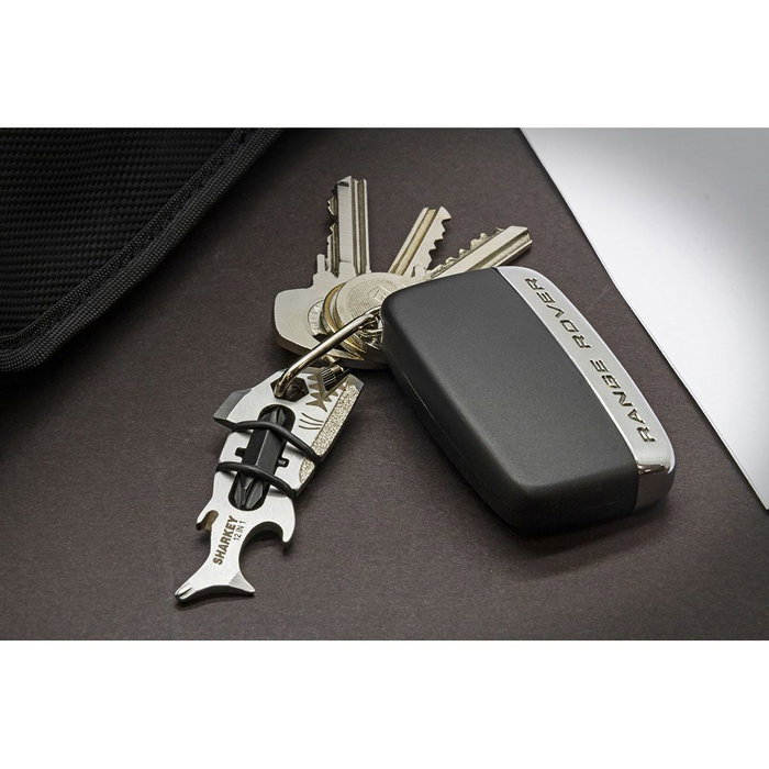 True Multiherramienta 12 en 1 Sharkey con 6 Destornilladores, Abrebotellas, Abrelatas, Sierra, Barra de Palanca y Lima - Herramienta Multiusos Compacta