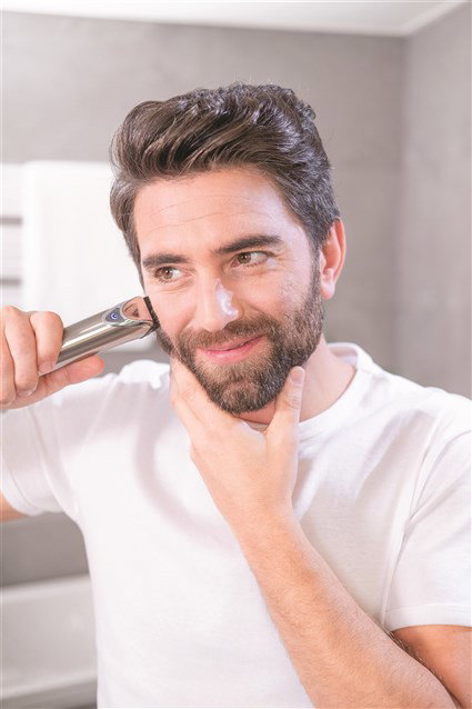 Wahl 9818-116 Afeitadora Corporal Inalámbrica de Acero Inoxidable con Batería de Litio