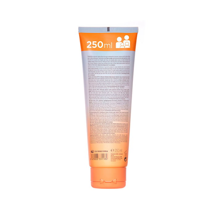 ISDIN Fotoprotector Gel-Crema SPF50 250 ml - Protector Solar Corporal, Hidratante, Acabado Sedoso, Resistente al Agua, Para Todo Tipo de Pieles