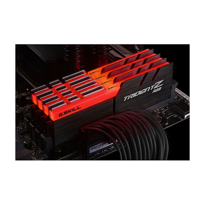 G.Skill F4-3200C16Q-64GTZR Memoria RAM DDR4 RGB 64GB (4x16GB) 3200MHz CL16 Trident Z