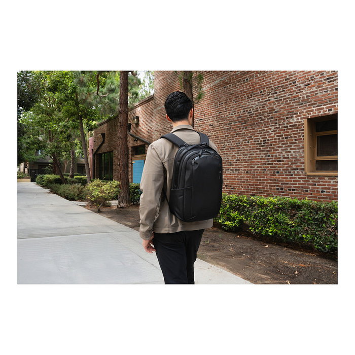 Targus HyperPack - Mochila para portátil Unisex de 16", 21 Litros, 3 Compartimentos, Resistente a la Abrasión, Negro