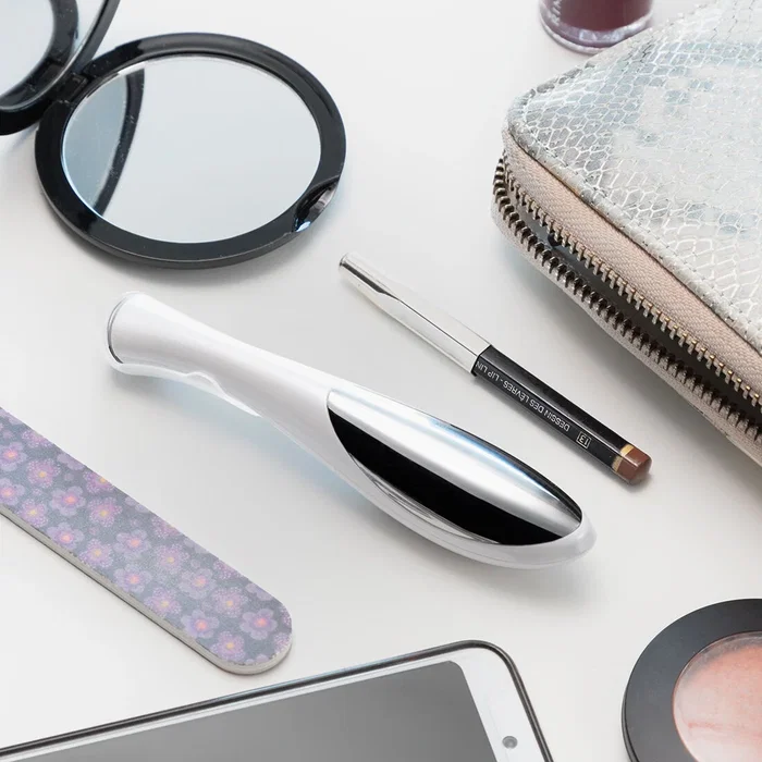 Lápiz Masajeador Antiarrugas para Ojos y Labios Agerase InnovaGoods Lápiz Masajeador Antiarrugas para Ojos y Labios Agerase InnovaGoods