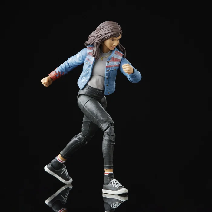 Hasbro Figura America Chavez Marvel Legends 15 cm
