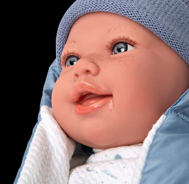 Muñecas Arias Muñeca Elegance Adi Azul con Mochila, Muñeco de Peso de 45 cm para Niñas desde 3 Años Muñecas Arias Muñeca Elegance Adi Azul con Mochila, Muñeco de Peso de 45 cm para Niñas desde 3 Años