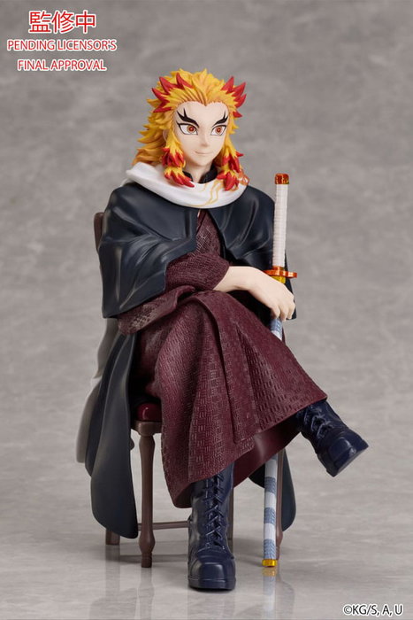 Demon Slayer: Kimetsu no Yaiba Estatua Kyojuro Rengoku 16 cm