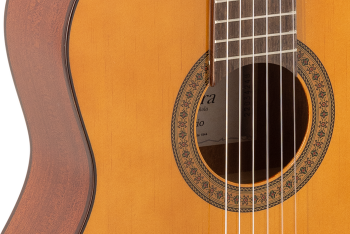 Guitarra Clásica Admira Rosario Serie Estudio