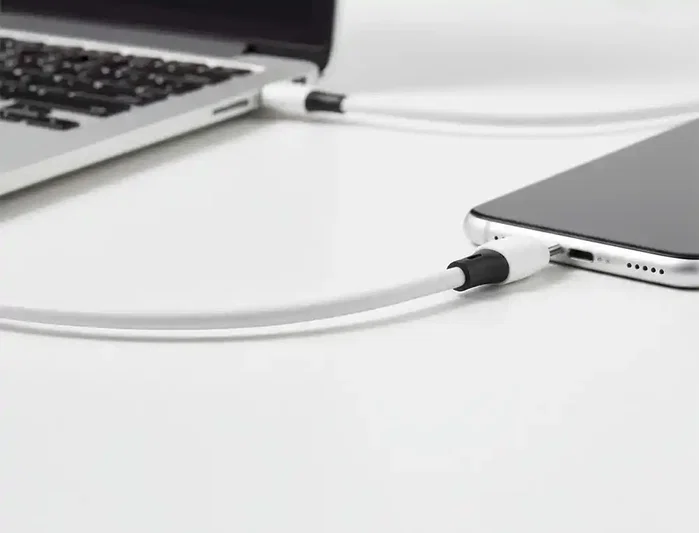 Q-connect Cable USB-C a Apple Lightning 2m Blanco Q-connect Cable USB-C a Apple Lightning 2m Blanco
