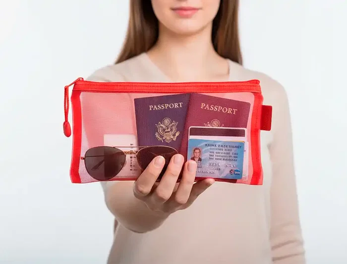 Liderpapel Bolsa Zipper Bag Poliester Transpirable Multiusos 230x115 mm Rojo