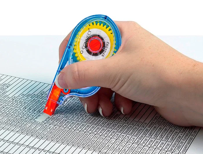 Q-connect Corrector de Cinta Blanca, 5 mm de Ancho x 8 m de Largo, para Corrección Limpia y Escritura Inmediata
