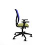 Silla de oficina Motilla con mecanismo Sincro tapizada con Tela color Verde oliva y malla color Azul. Equipada con lumbar 1D, Brazos 3D y Ruedas 65 mm parqué