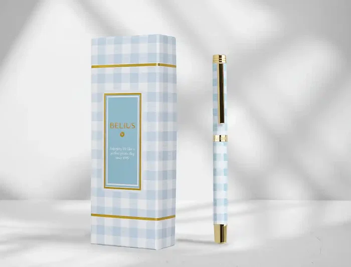 Belius Roller Pen Picnic Collection, Aluminio Azul Celeste Dorado, Tinta Negra 0.7 mm, Caja de Diseño