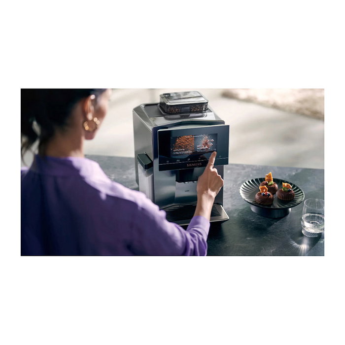Siemens TQ903R03 EQ900 Máquina de Café Espresso Automática con Molinillo y Espumador de Leche, Negro/Acero Inoxidable, 1500 W, WLAN
