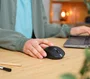 Trust Ozaa - Ratón Inalámbrico Bluetooth/2.4GHz Compacto Silencioso para Oficina, 3200 DPI, Multidispositivo (hasta 3), Recargable USB-C, 6 Botones, Negro