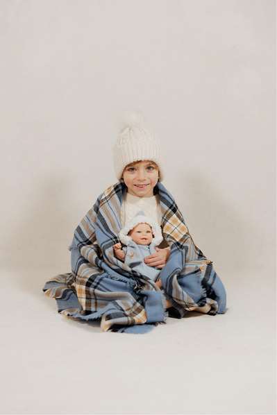 Muñecas Arias Reborn Muñeca Arias 35 cm Marco Azul con Saco Portabebé - Juguete para Niñas de 3 a 99 años en Español