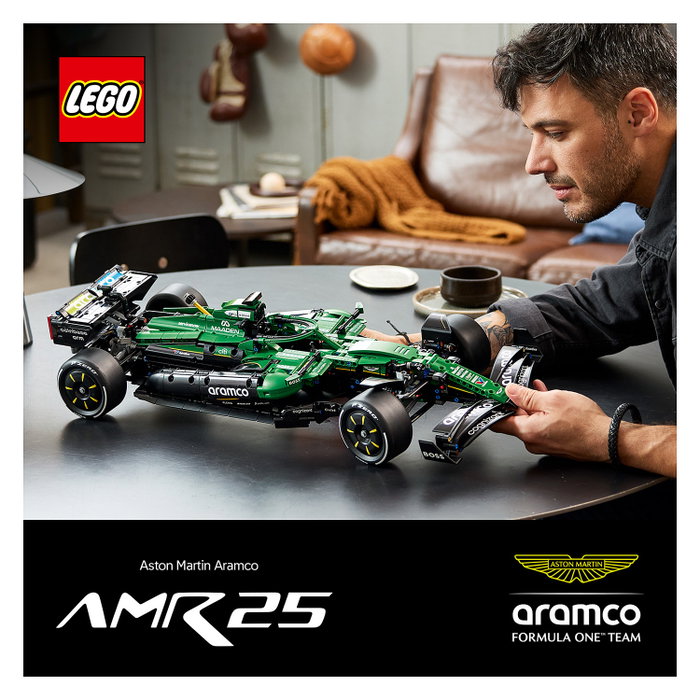 LEGO Technic 42240 Aston Martin Aramco AMR25 F1 Auto