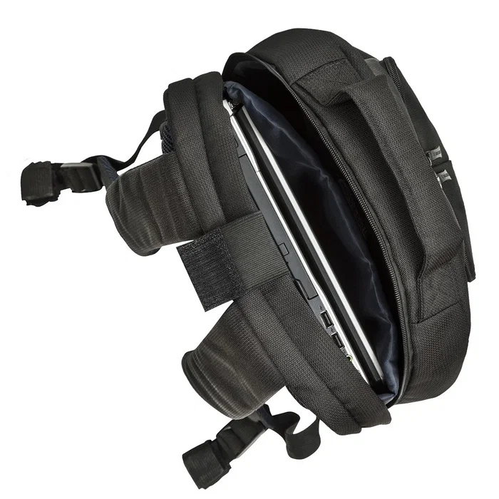 Rivacase 8460 Mochila para Portátil hasta 17.3", Negro, Poliéster, Resistente al Polvo y Rayones, 717 g