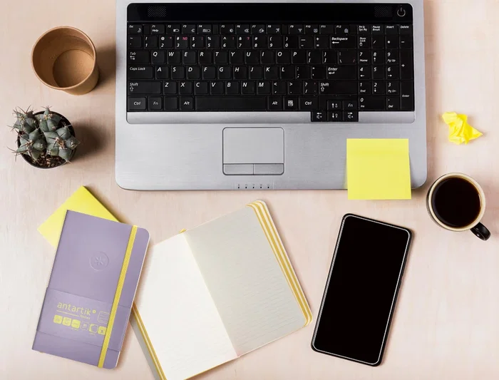 Antartik Cuaderno Antartik Notes tapa blanda A6 rayas morado y amarillo 100 hojas 80 gr FSC