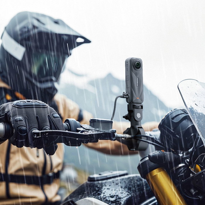 Insta360 Insta360 X5 All-Weather USB Charging Cover Insta360 Insta360 X5 All-Weather USB Charging Cover