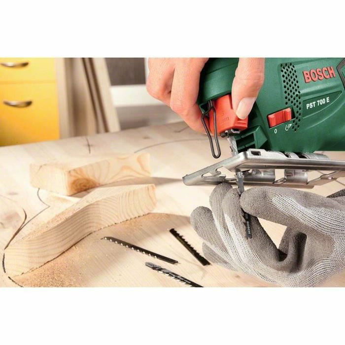 Bosch PST700E Sierra de calar 500 W