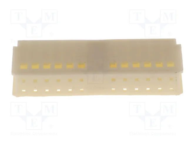 4CARMEDIA Contenedor de conector Quadlock de 24 pines para VW 2011->